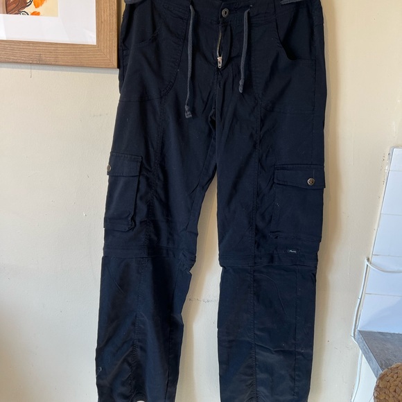 Prana women’s 6 breath black cargo pants…. - Picture 5 of 8